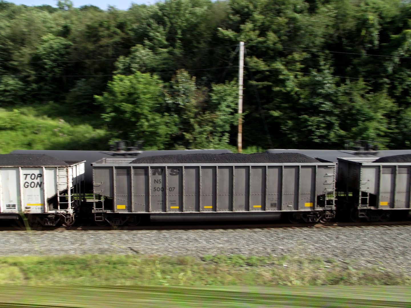 Coal Load Positioning - Model Railroader Magazine - Model Railroading